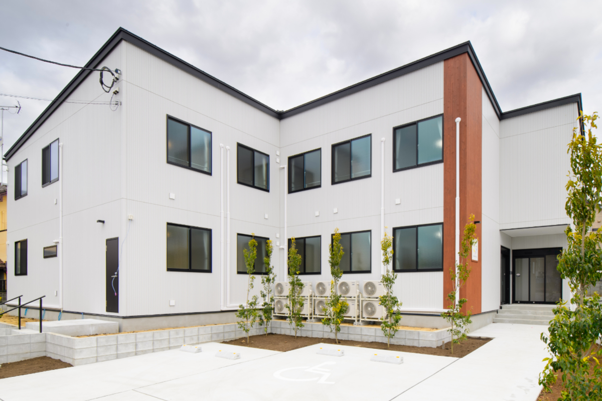 日中外観（全体）