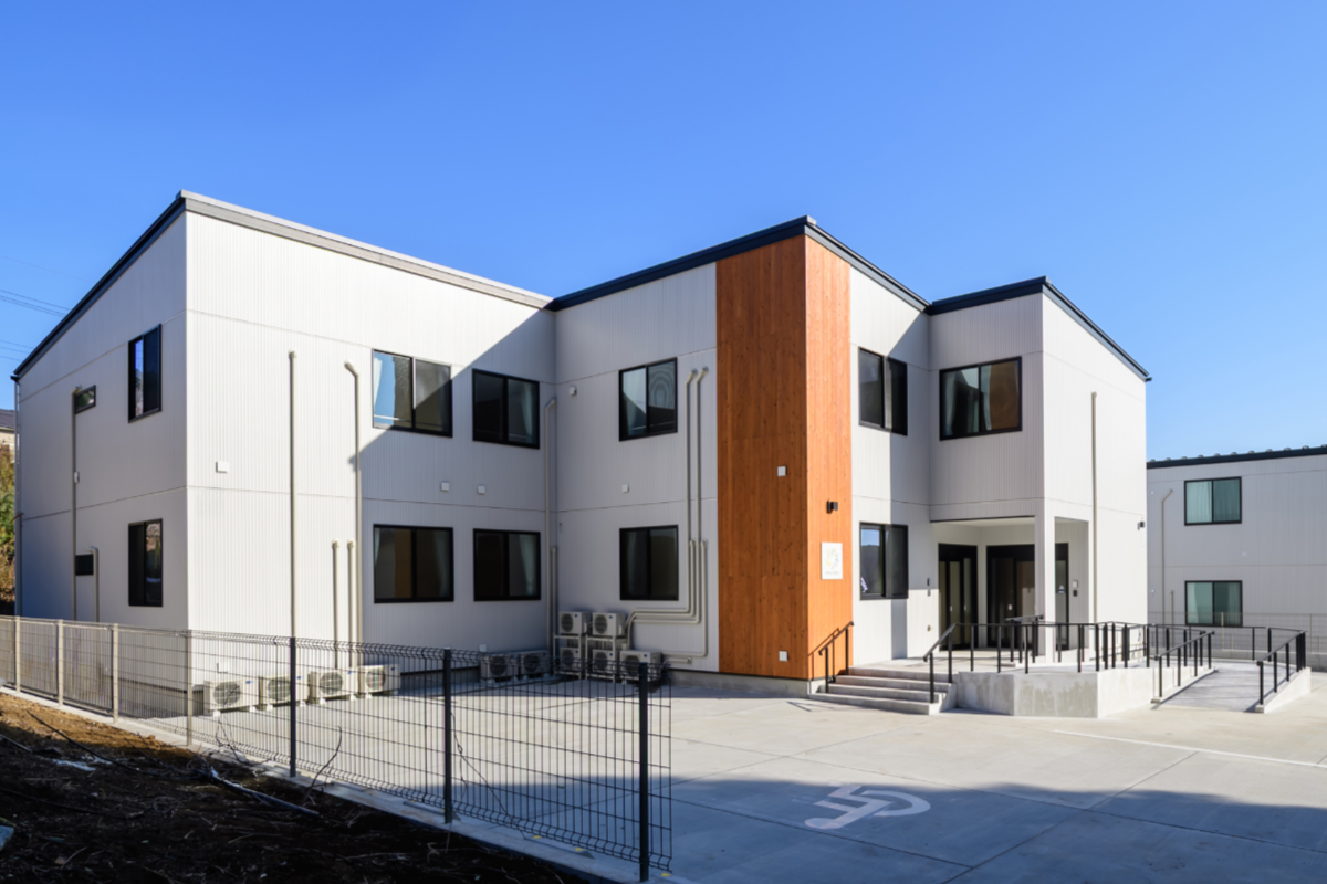 日中外観（全体）