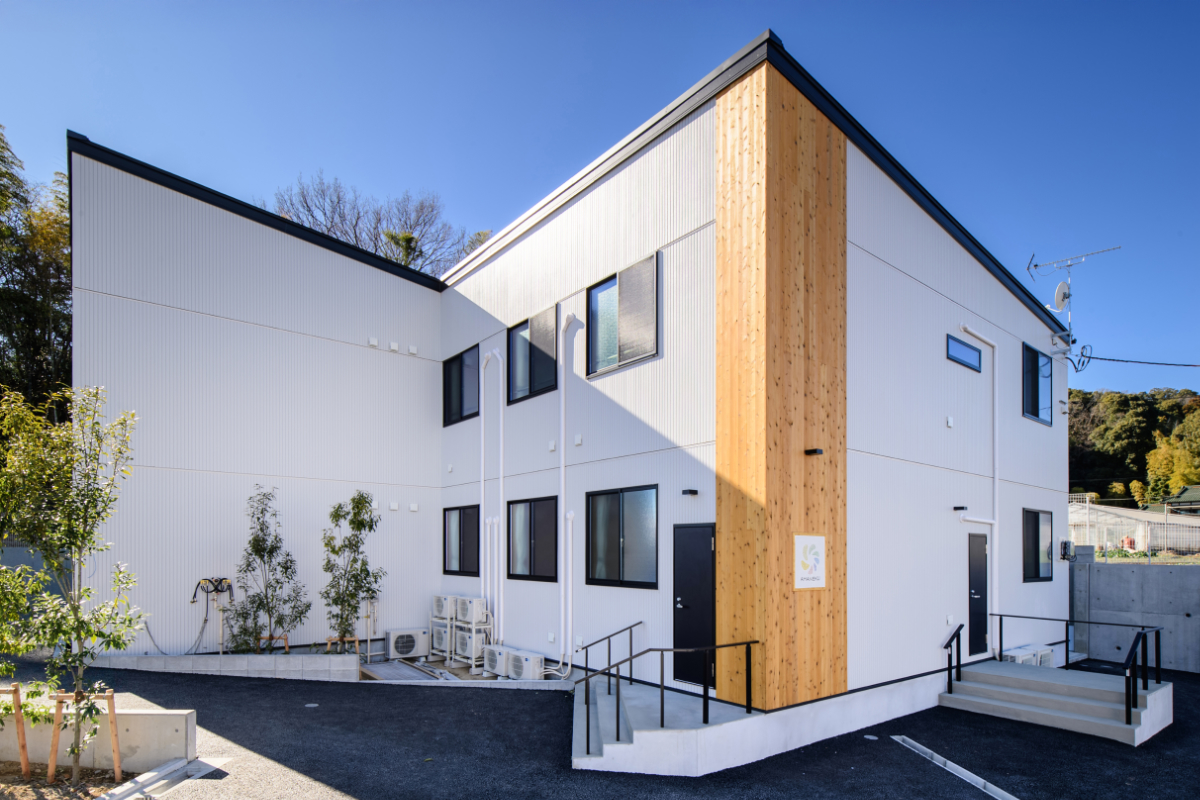 日中外観（全体）